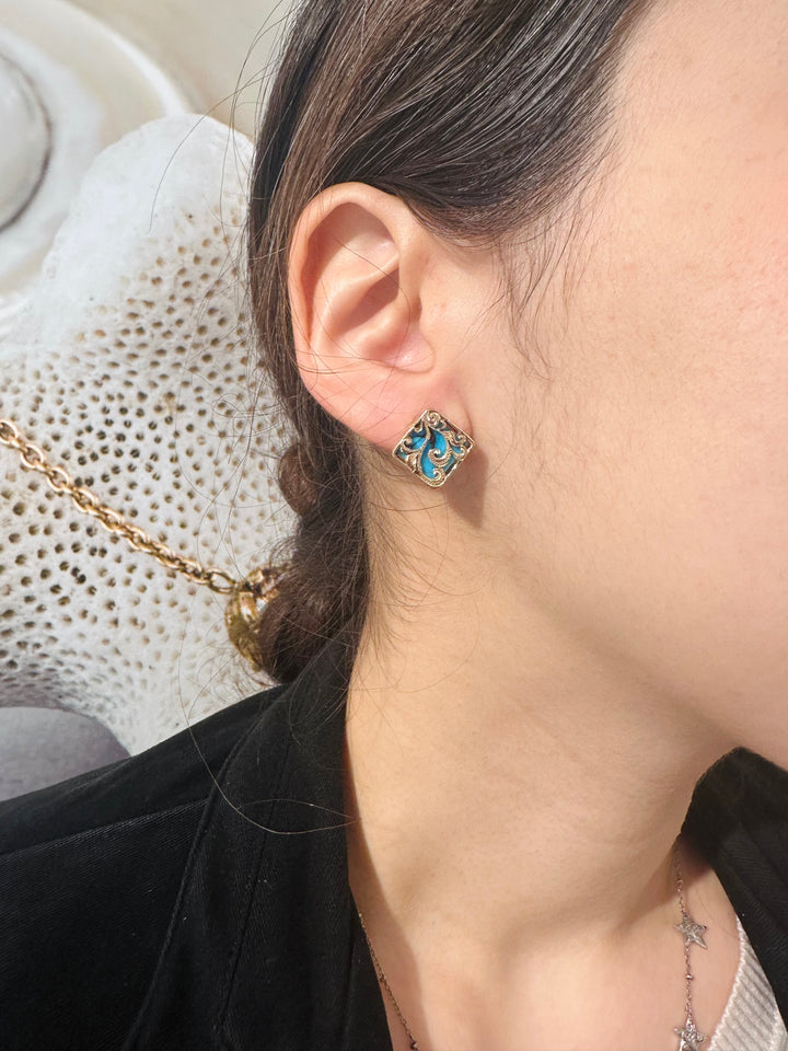 SQUARE TURQUOISE EARRING