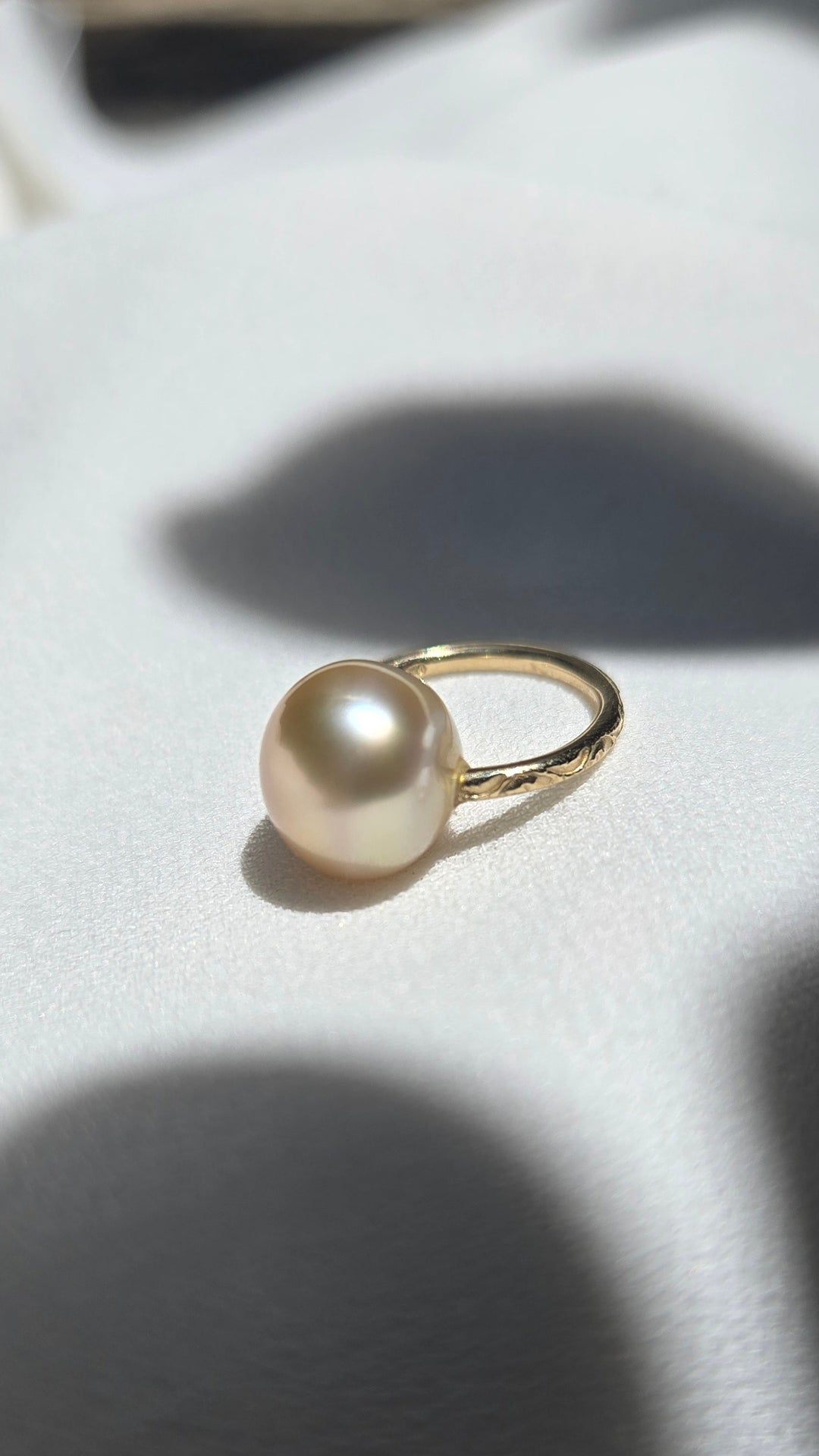 K10 BAROQUE  PEARL EARCUFF