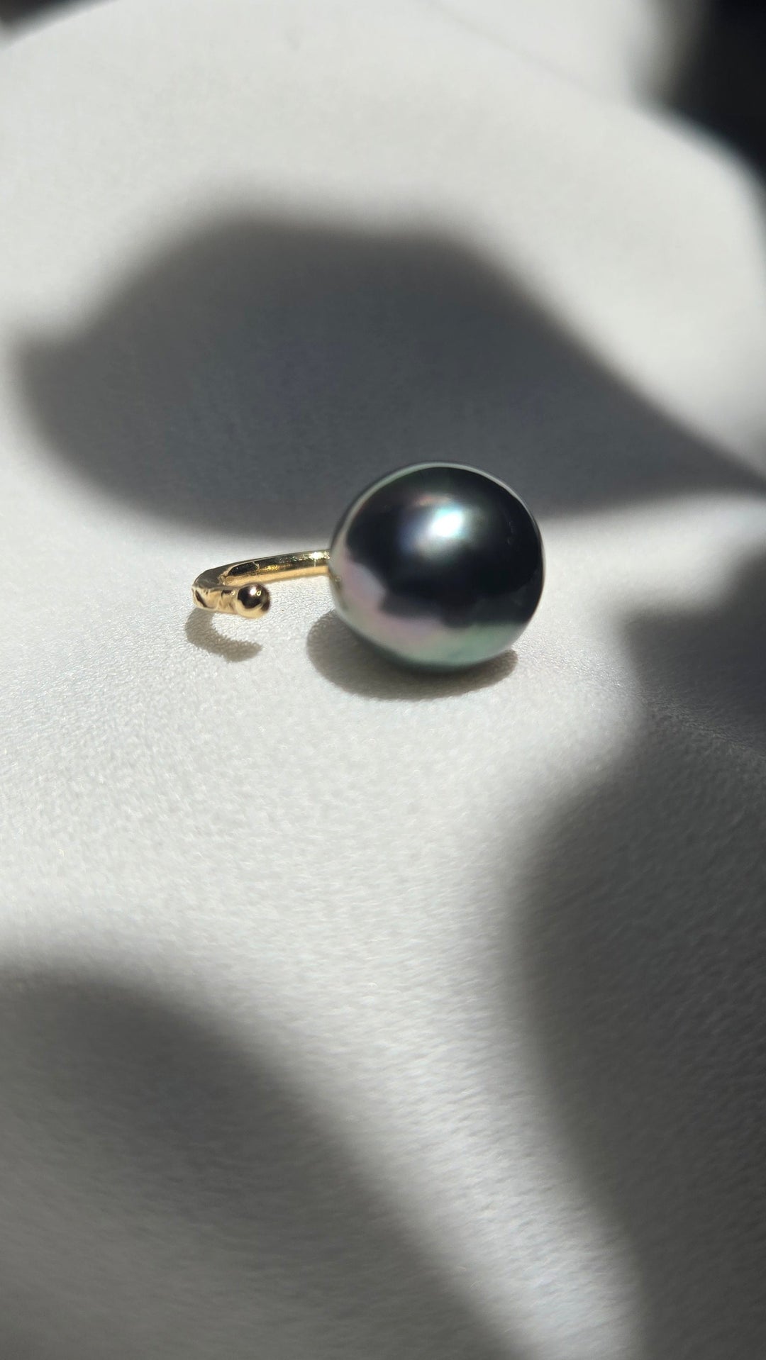 K10 BAROQUE  PEARL EARCUFF