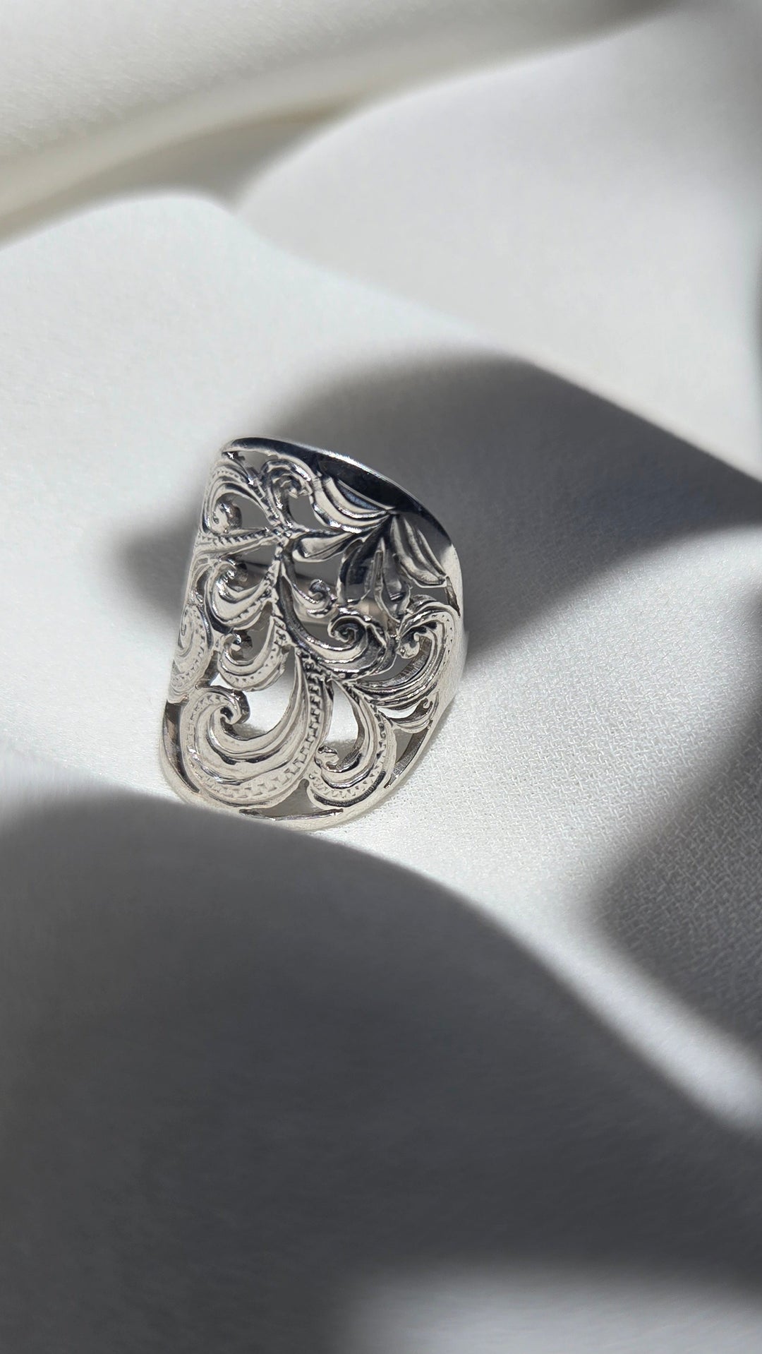 SV  NAUPAKA FILIGREE RING