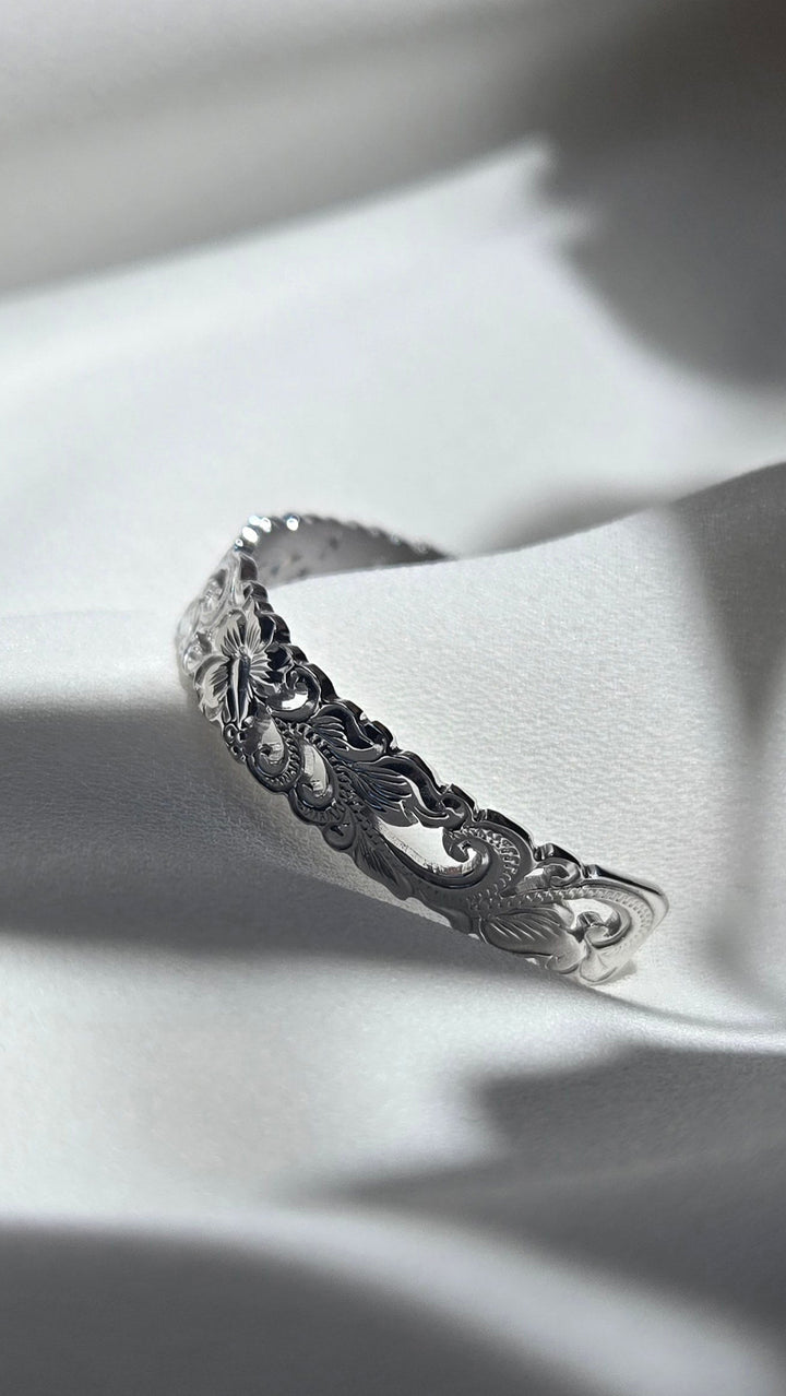 SV HIBISCUS CUFF BRACELET
