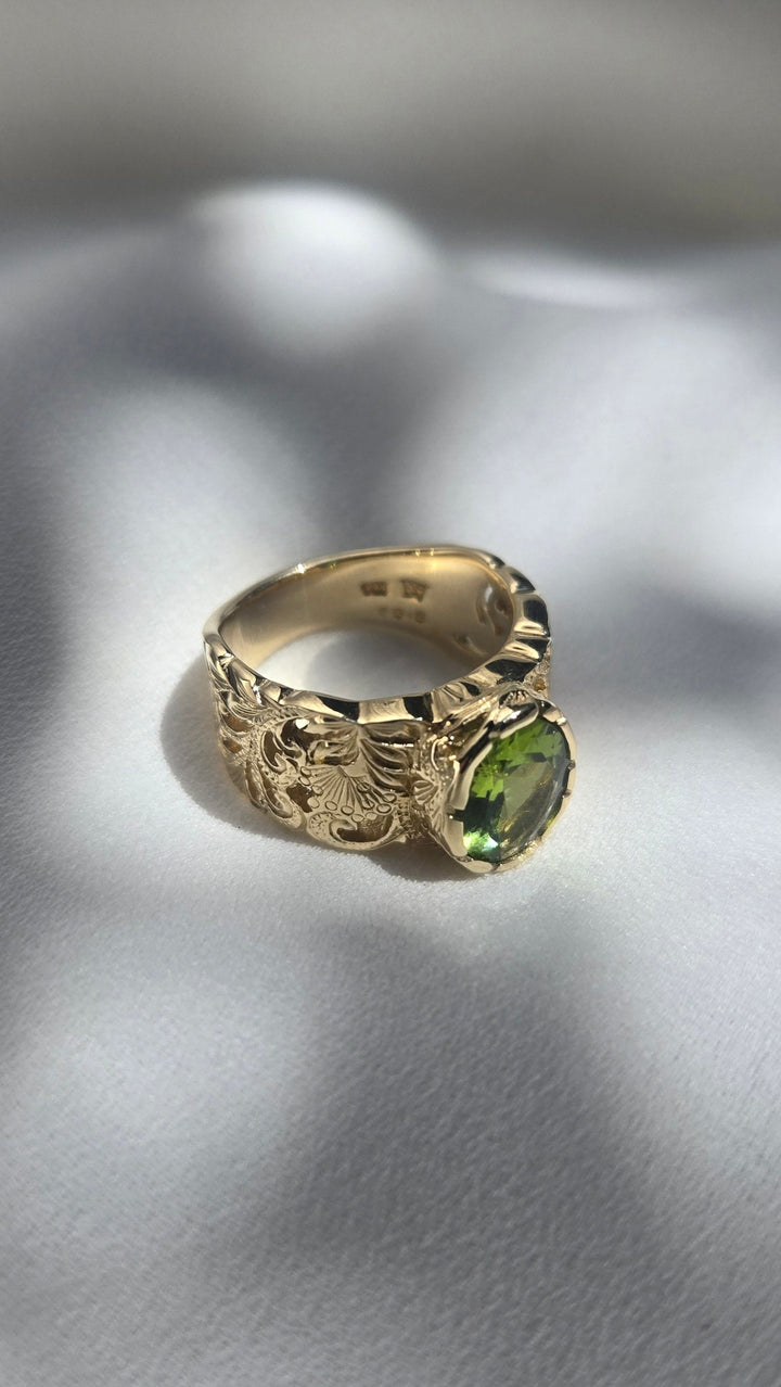 K14YG PERIDOT FILIGREE RING