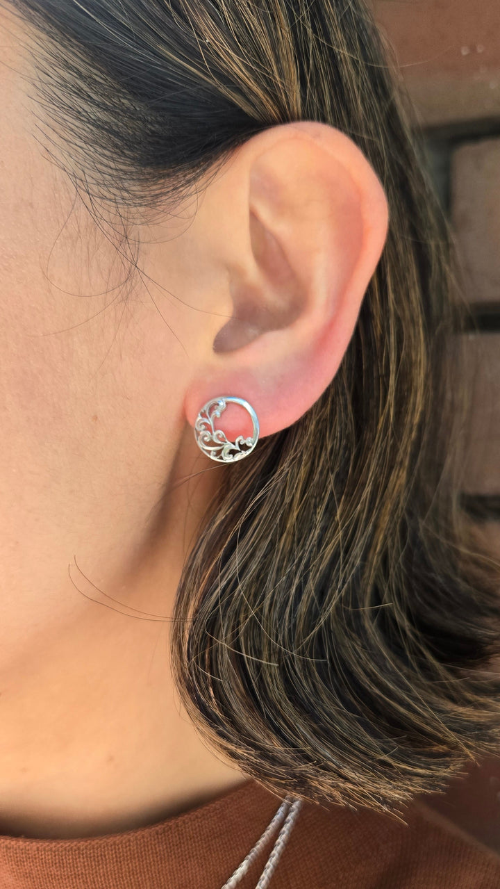 SV ROUND SKY EARRINGS