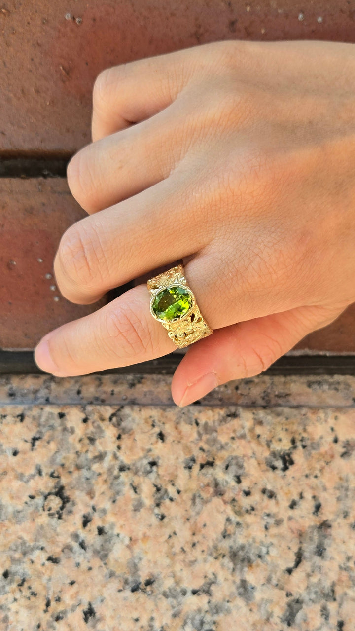 K14YG PERIDOT FILIGREE RING