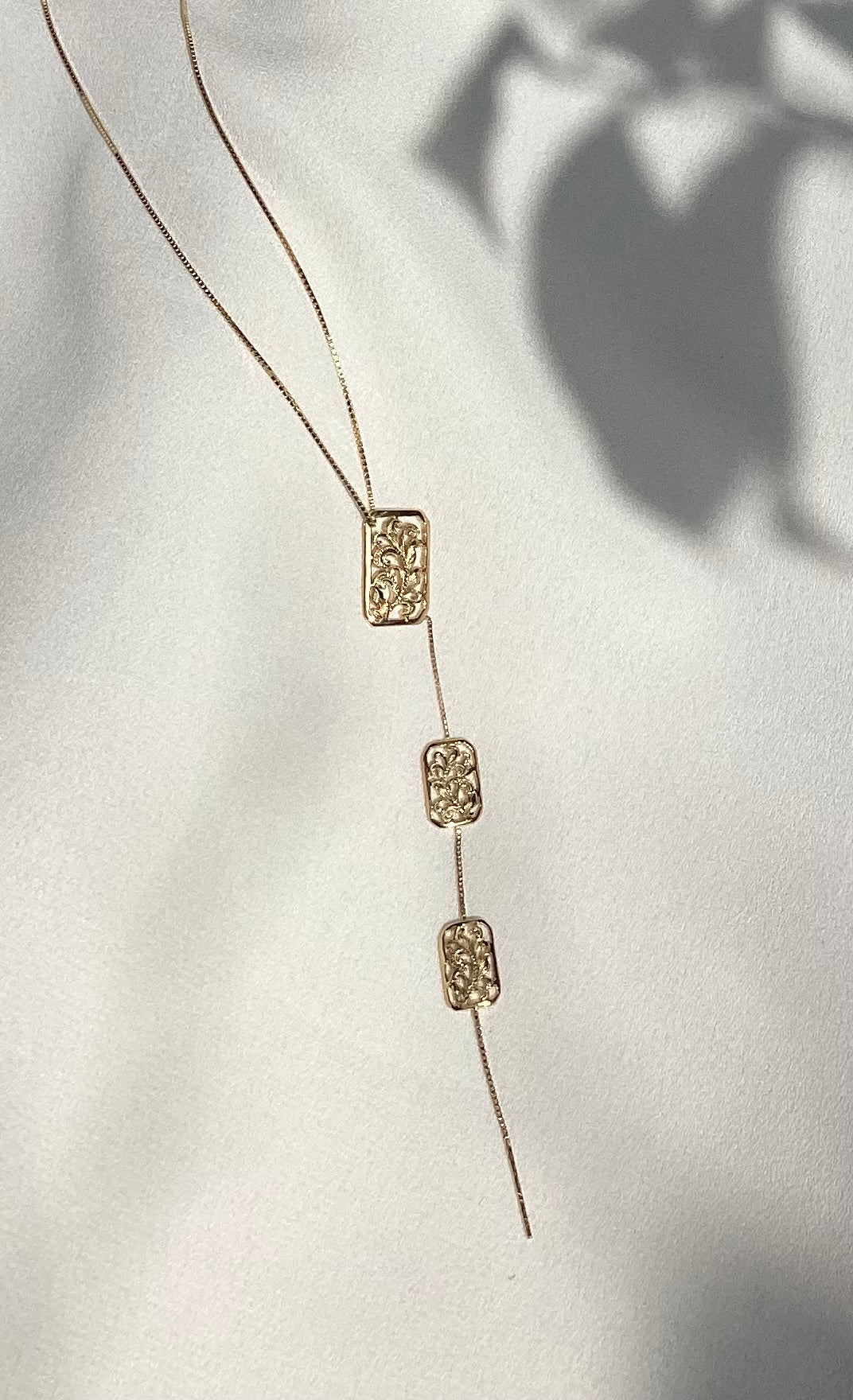 K18YG ARTISTRY Y PENDANT