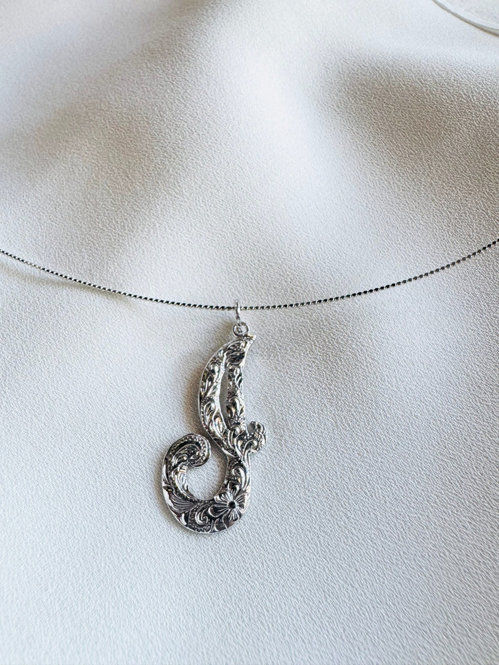 SV INITIAL SCRIPT PENDANT