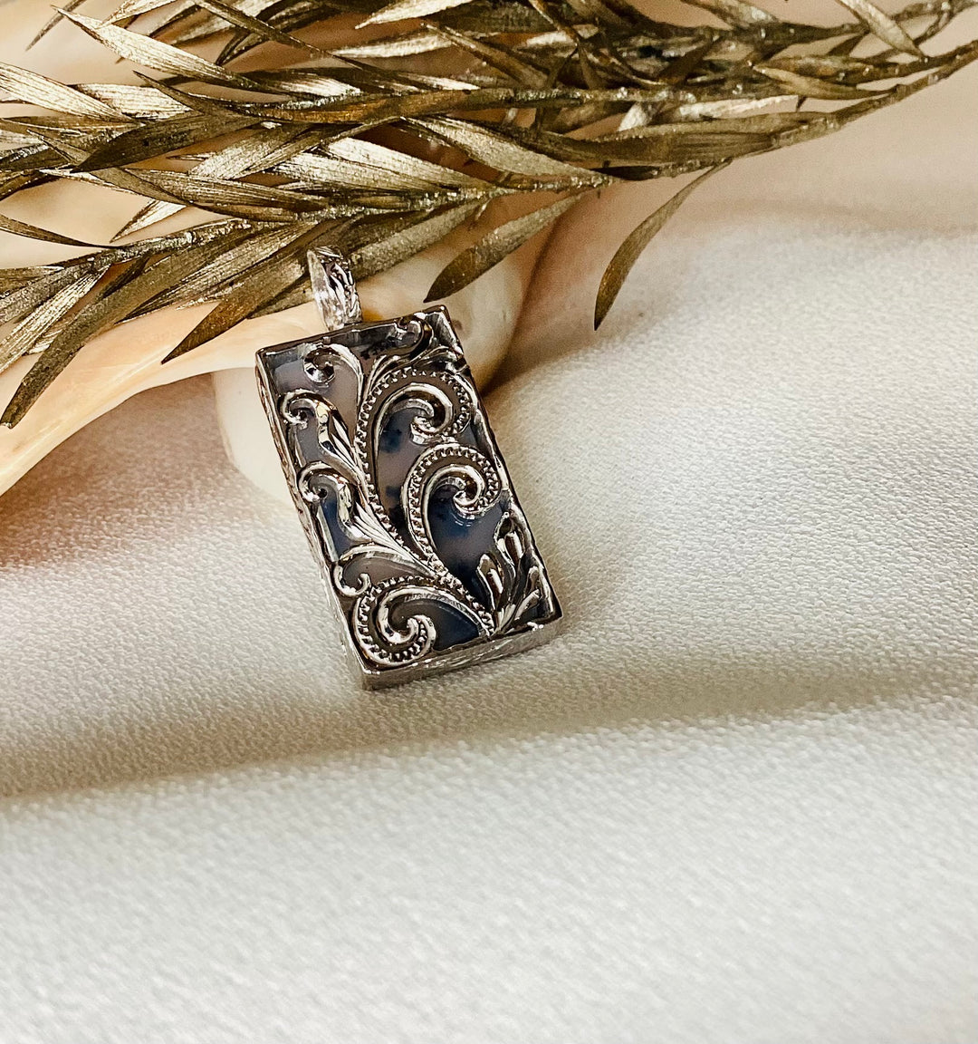 DENDRITE AGATE PENDANT