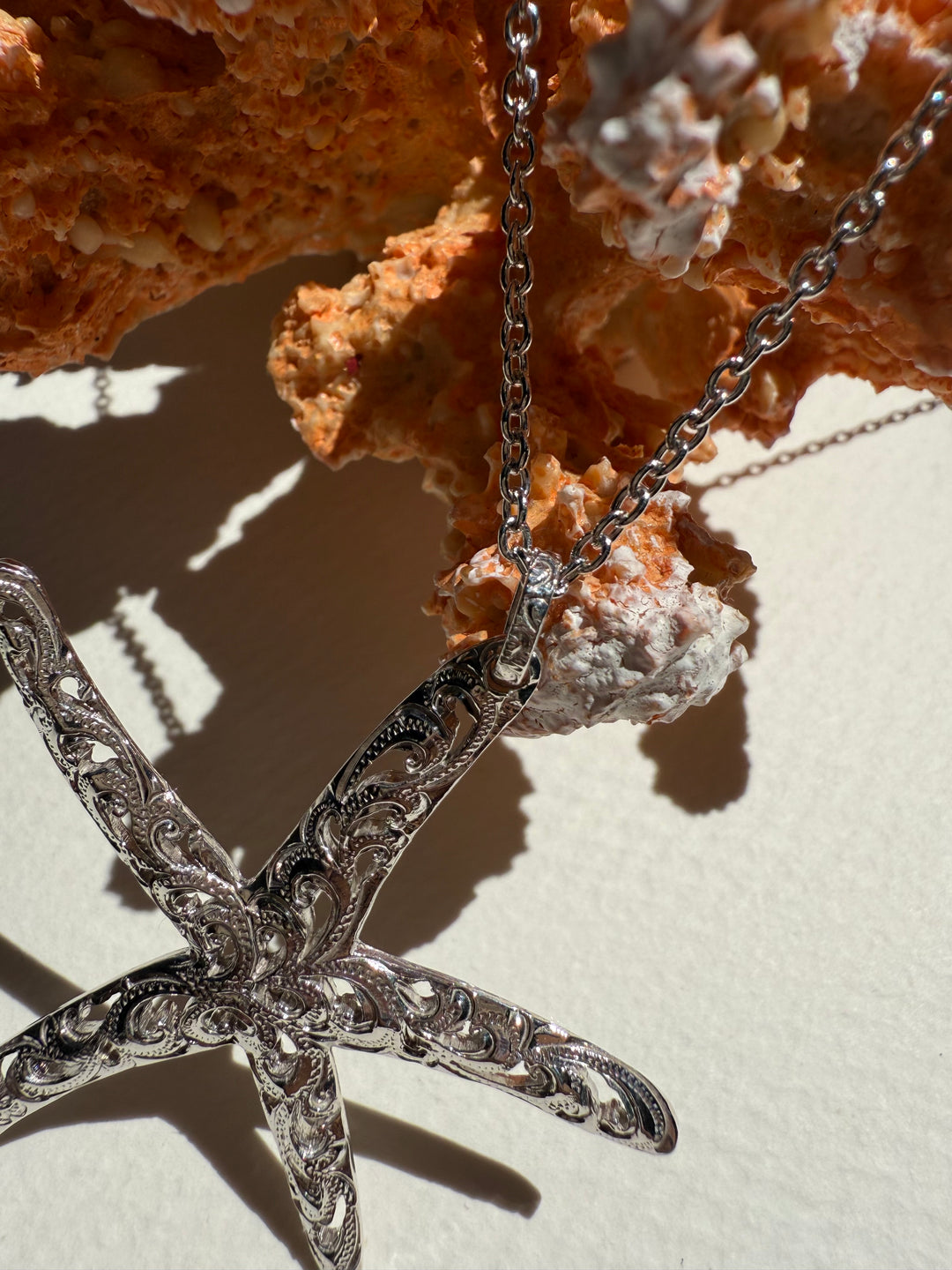 STARFISH FILIGREE PENDANT