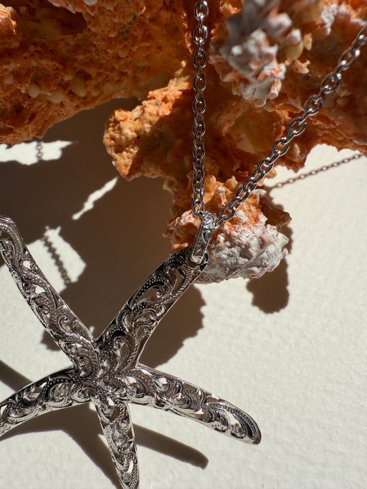 STARFISH FILIGREE PENDANT