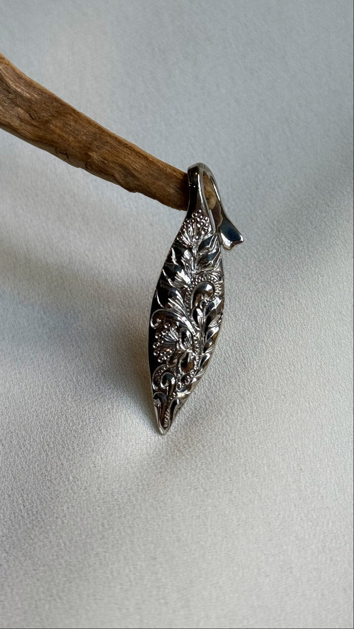 SV TI-LEAF PENDANT  S