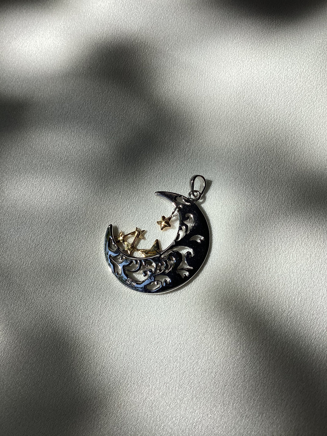 HALFMOON FILIGREE PENDANT